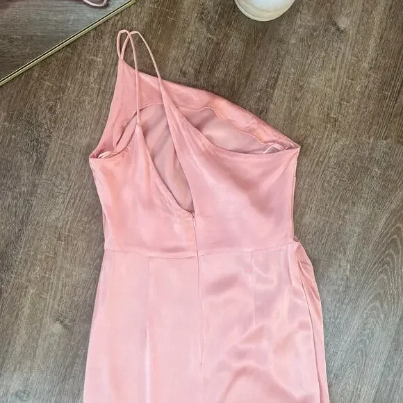 Petal and pup Tienna dress Pink Romantic Bridesmaid Midi Slit Pretty Satin - Picture 3 of 7